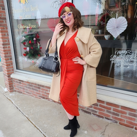 Meet your Posher, Alfie Jean - Picture 1 of 8